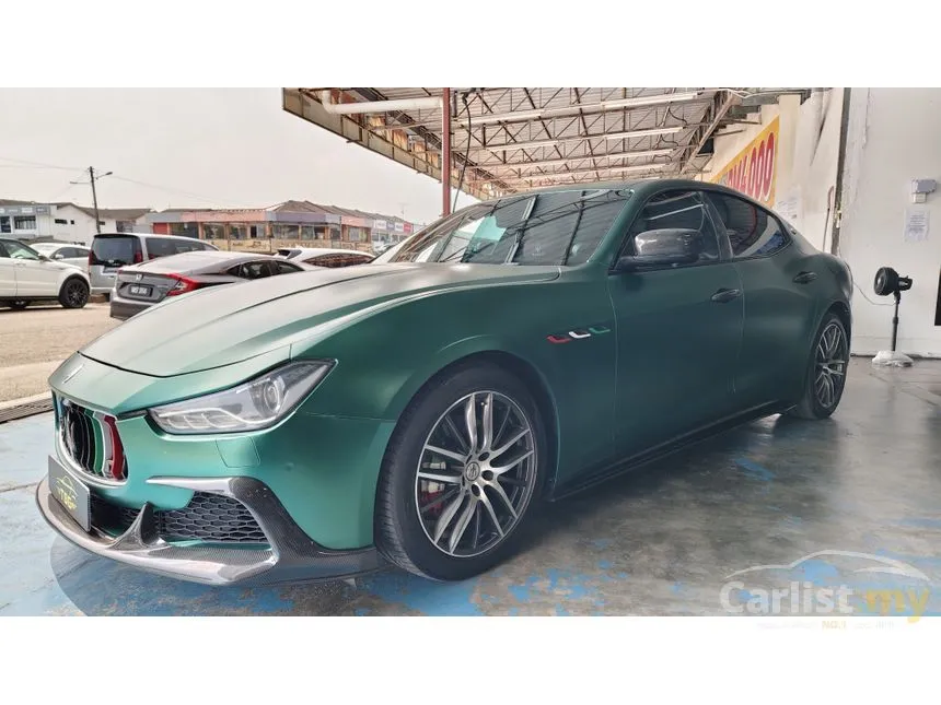 2015 Maserati Ghibli Sedan