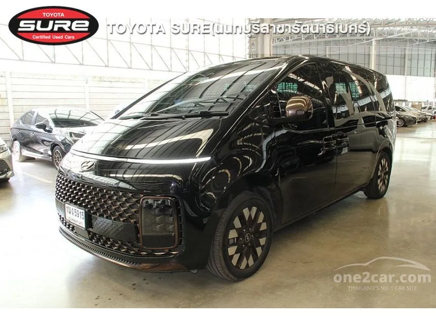 2022 Hyundai Staria Premium Van