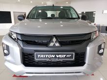 2019 Mitsubishi Triton 2.4 VGT Pickup Truck AUTO 4X4 BIG DISCOUNT!!!