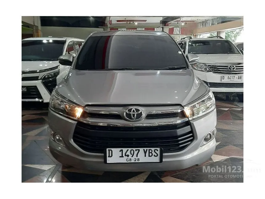 Jual Mobil Toyota Kijang Innova 2018 G 2.0 di Jawa Barat Manual MPV Silver Rp 269.000.000