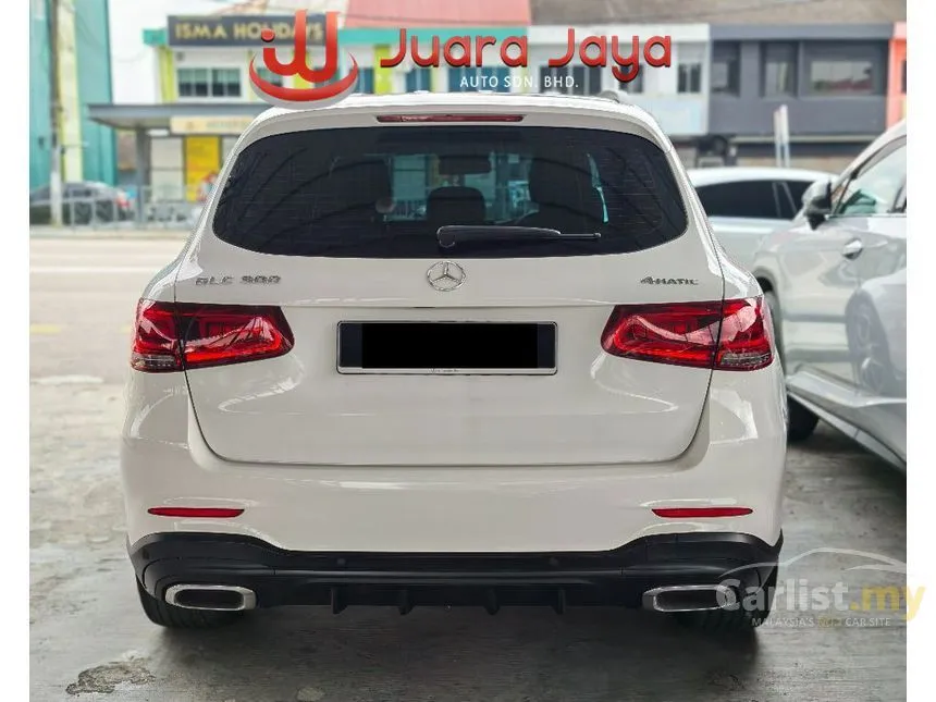 2021 Mercedes-Benz GLC300 4MATIC AMG Line SUV