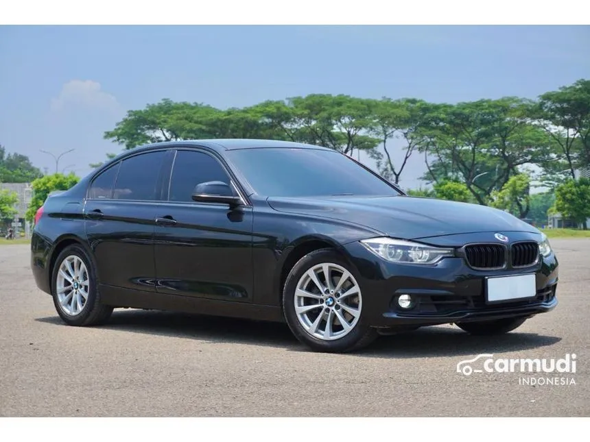 2017 BMW 320i Sport Sedan