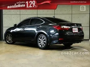 2018 Lexus ES300h 2.5 Luxury Sedan