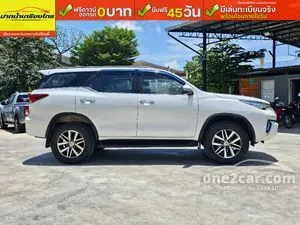 2017 Toyota FORTUNER 2.4 V SUV