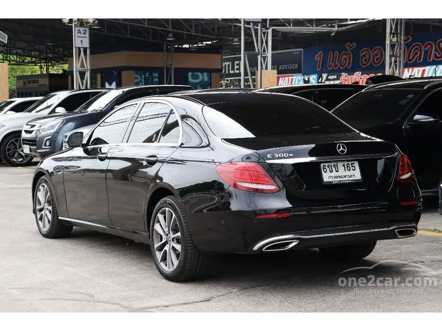 2022 Mercedes-Benz E300 e Avantgarde Sedan
