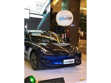 2019 Tesla Model 3 Standard Range Sedan