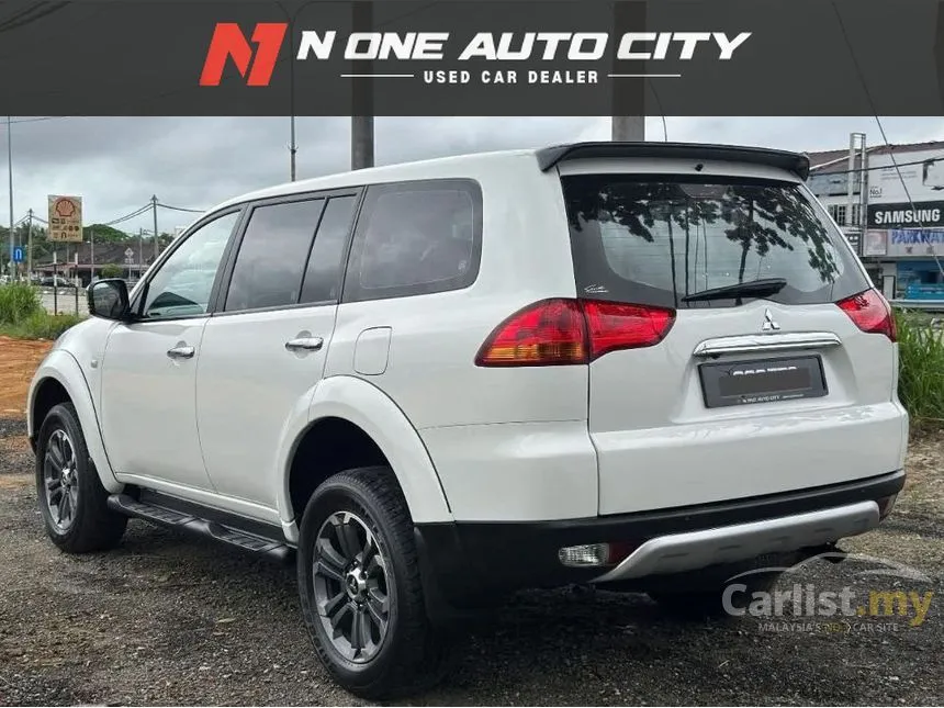2010 Mitsubishi Pajero Exceed SUV