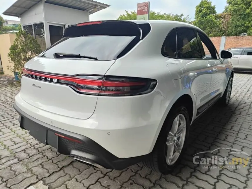 2022 Porsche Macan SUV