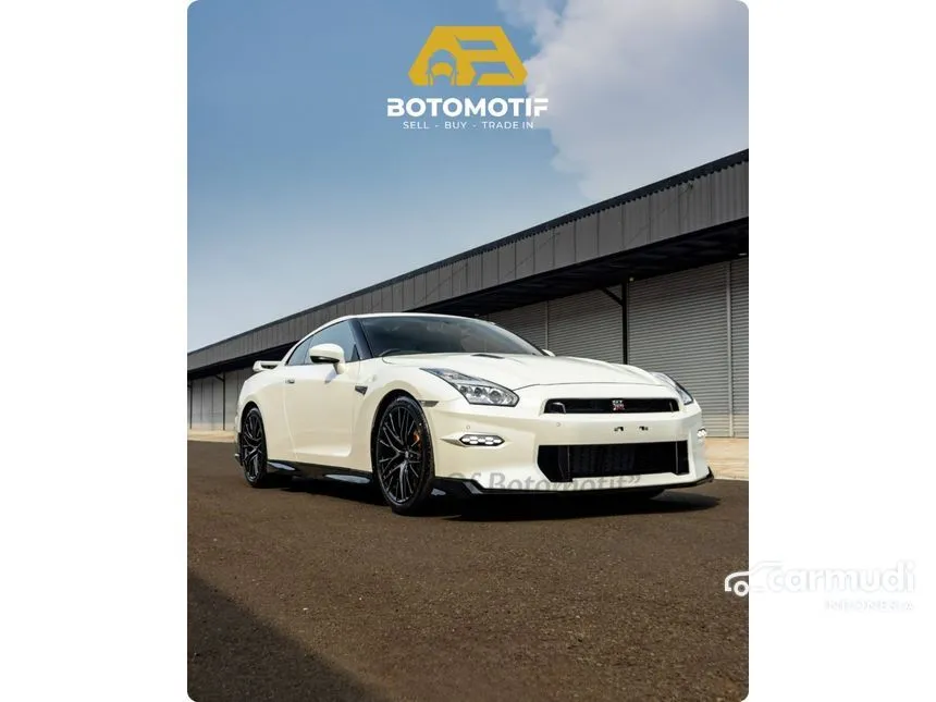2025 Nissan GT-R Premium Coupe