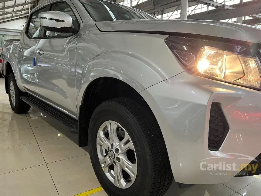 2023 Nissan Navara SE Pickup Truck