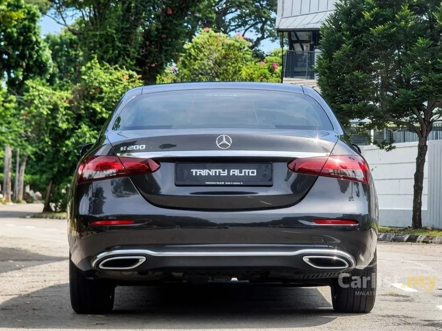 2022 Mercedes-Benz E200 Avantgarde Sedan