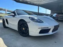 2017 Porsche 718 2.0 Boxster Convertible FULL SPEC PRICE CAN NGO UNIT LET GO CHEAPER IN TOWN PLS CALL FOR VIEW N TALK FASTER NGO FASTER NGO NGO NGO