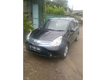Nissan Grand Livina ultimate AT