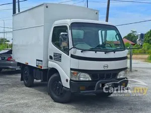 2012 Hino 300 Series 4.0 WU300R Lorry