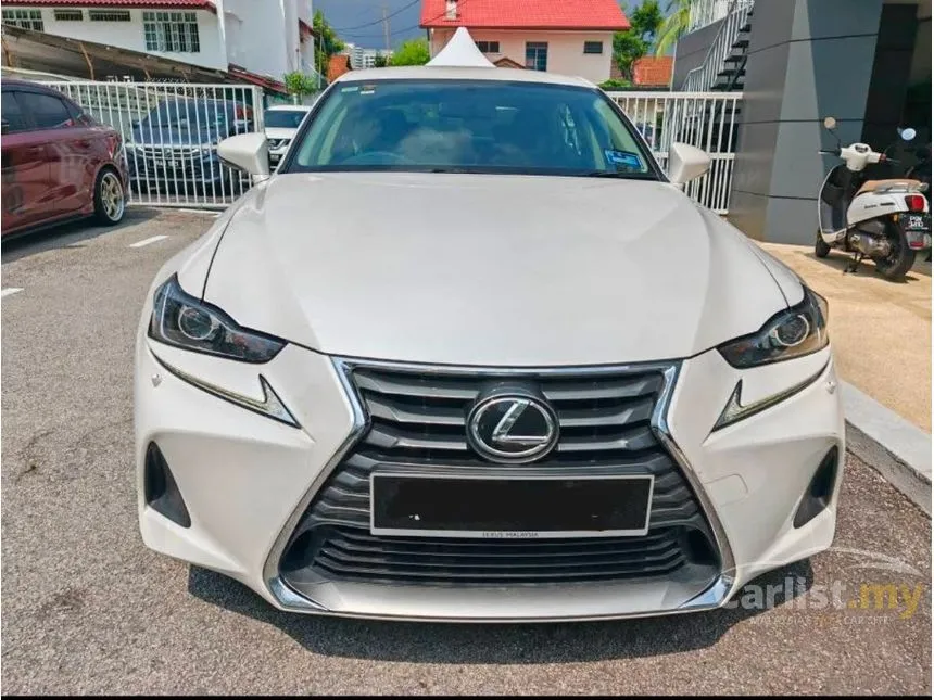2018 Lexus IS 300 Premium Sedan