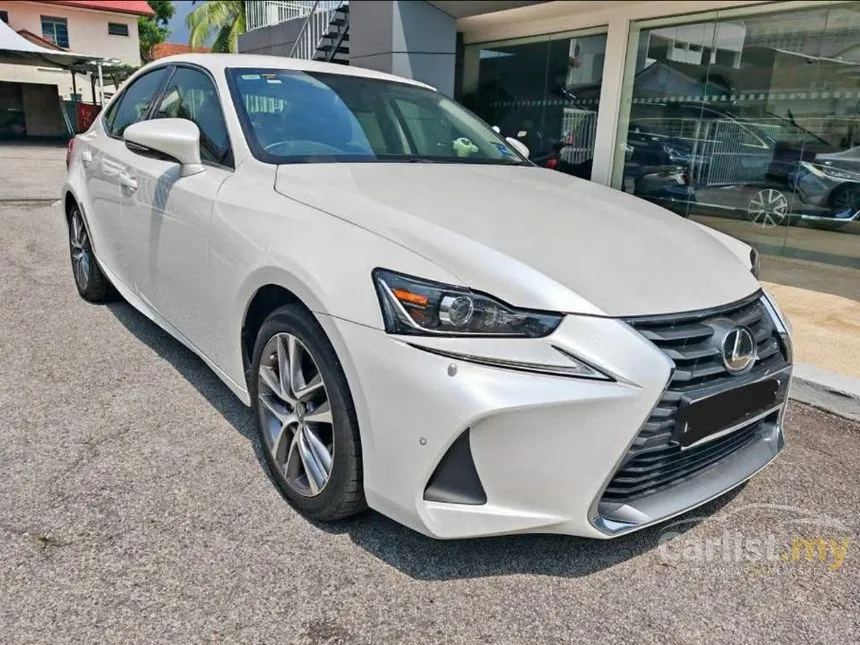 2018 Lexus IS 300 Premium Sedan