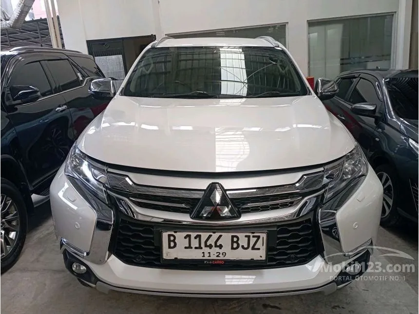 Jual Mobil Mitsubishi Pajero Sport 2019 Dakar Ultimate 4X2 2.4 di Jawa Barat Automatic SUV Putih Rp 395.000.000