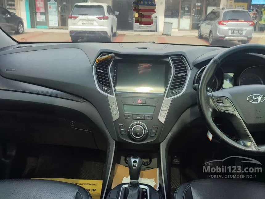 2016 Hyundai Santa Fe Limited (Gasoline) SUV