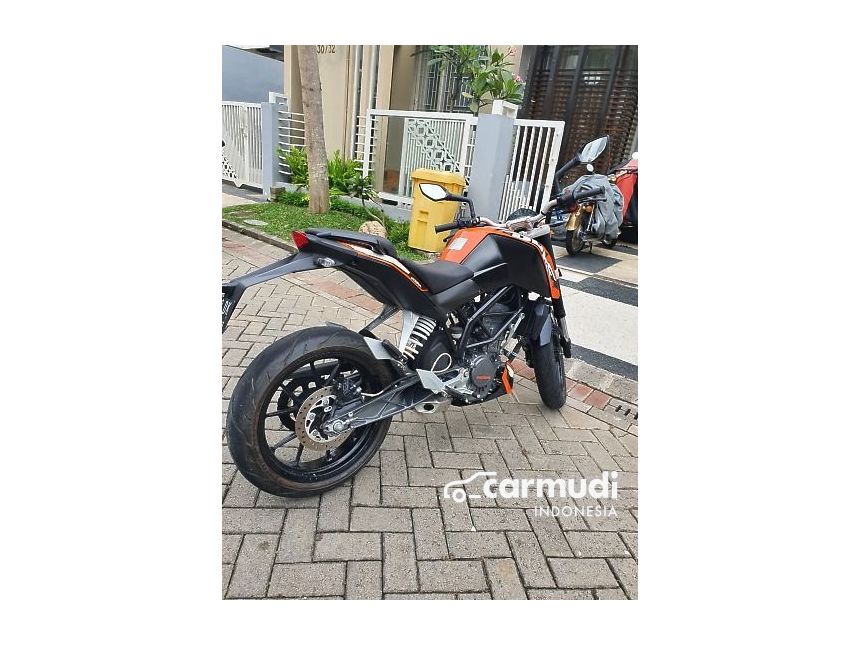 KTM Duke 2015 200 Manual 0.2 in 