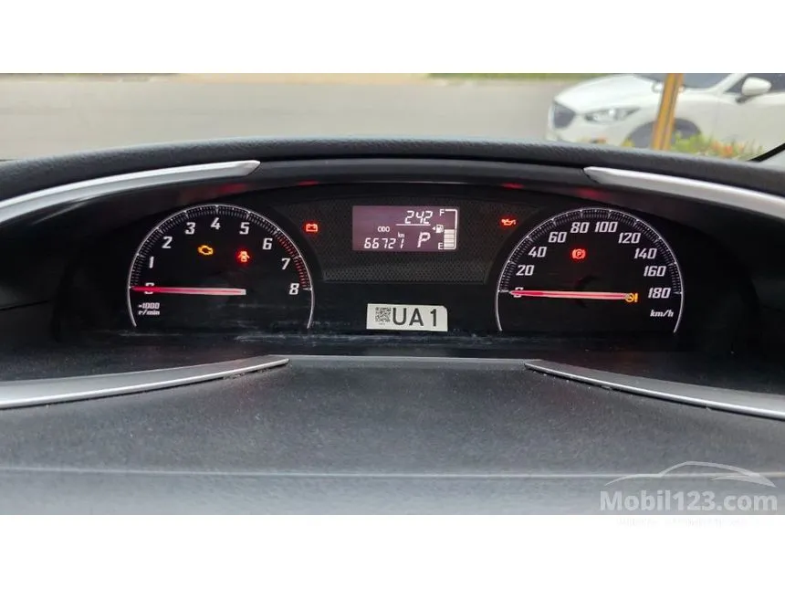 2017 Toyota Sienta V MPV