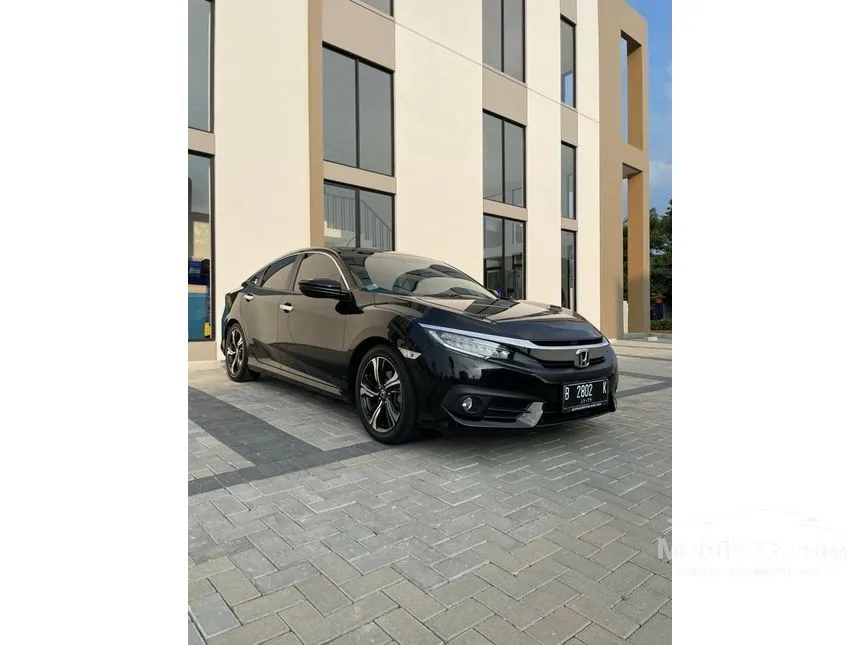 2016 Honda Civic ES Sedan