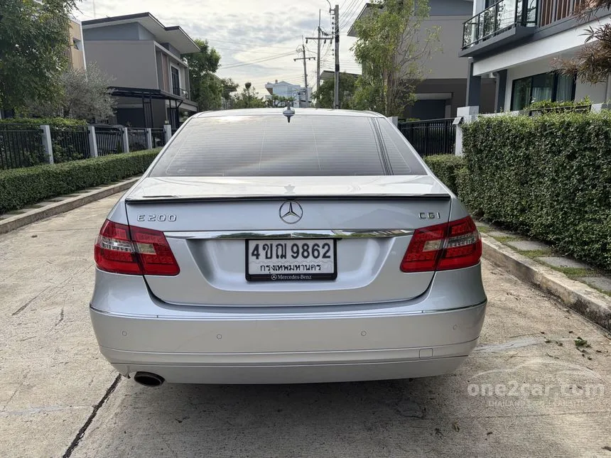 2011 Mercedes-Benz E200 Avantgarde CGI BlueEFFICIENCY Sedan