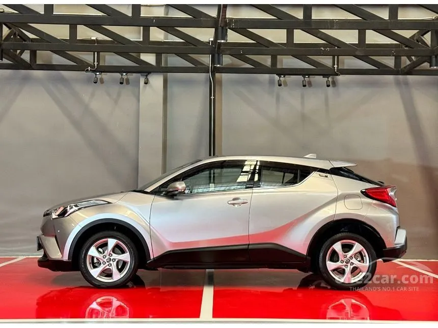 2019 Toyota C-HR Mid SUV