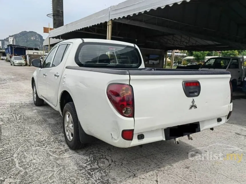 2011 Mitsubishi Triton Lite Pickup Truck