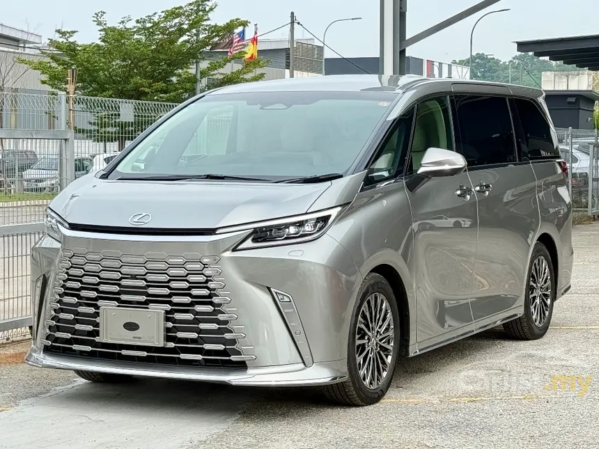 2024 Lexus LM 500h 4 Seater MPV