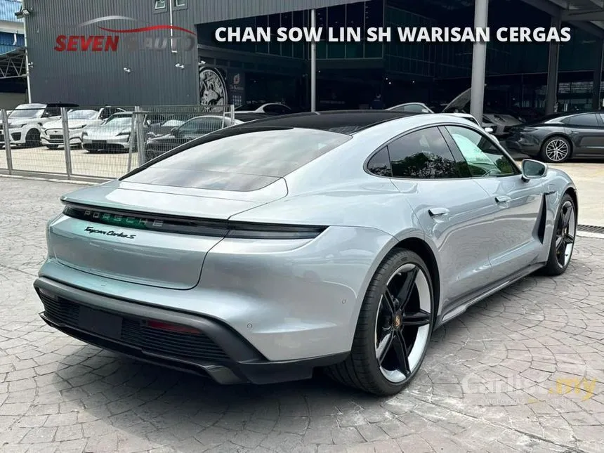 2021 Porsche Taycan Turbo S Sedan