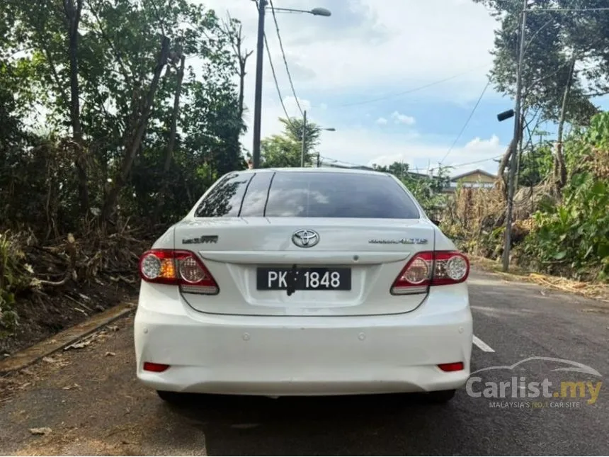 2011 Toyota Corolla Altis E Sedan