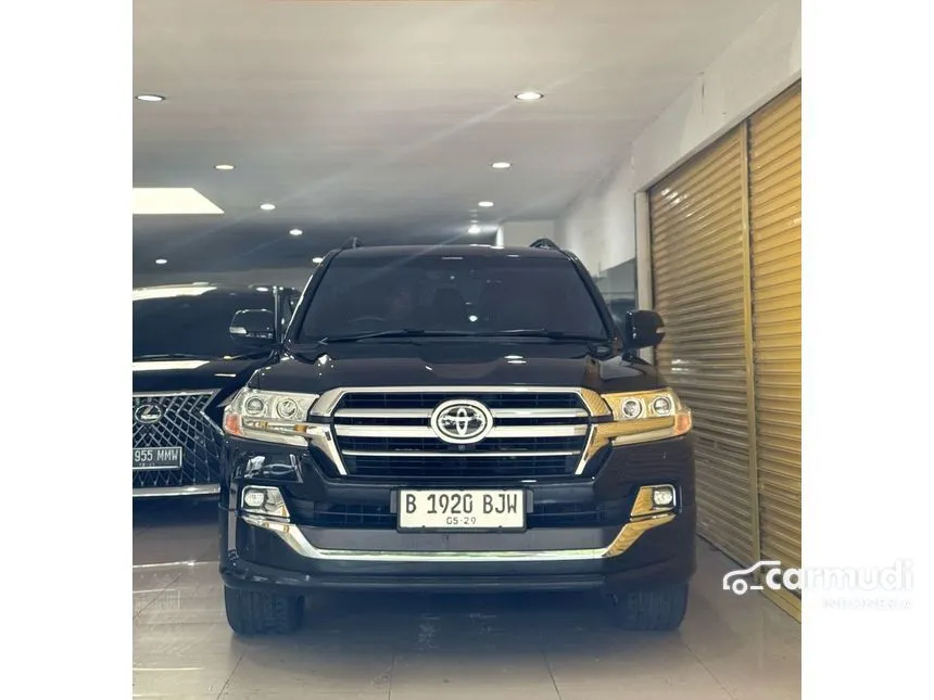 2019 Toyota Land Cruiser 200 VX-R SUV