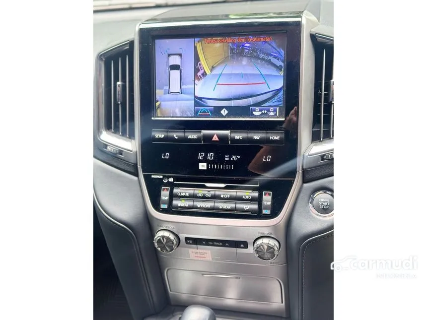 2019 Toyota Land Cruiser 200 VX-R SUV