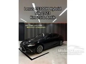 2023 Lexus ES 300h 2.5 Ultra Luxury Sedan