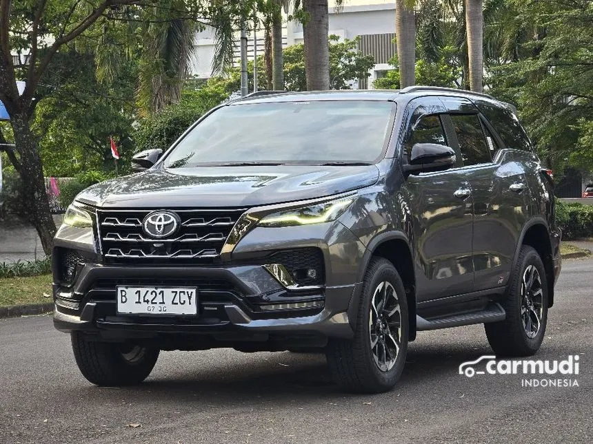 2022 Toyota Fortuner VRZ GR SPORT 4X2 SUV