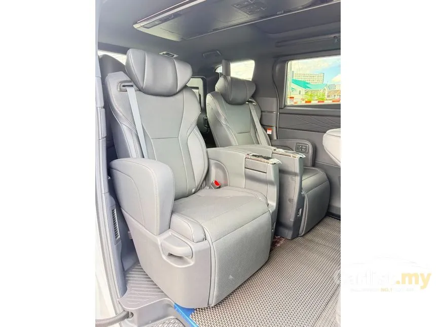 2023 Toyota Alphard Z MPV