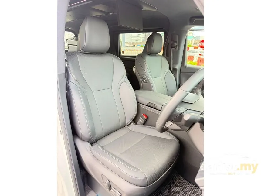 2023 Toyota Alphard Z MPV
