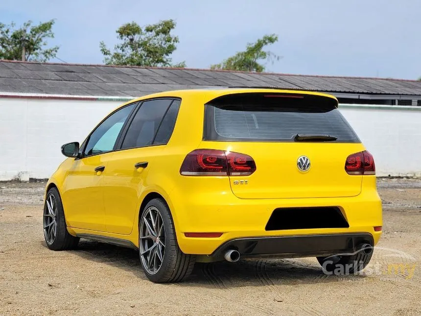 2010 Volkswagen Golf GTI Hatchback