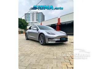 2022 Tesla Model 3 Long Range Sedan