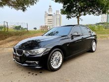 2013 BMW 320i 2.0 Luxury Sedan