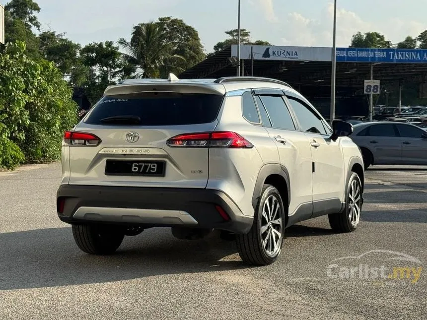 2025 Toyota Corolla Cross V SUV