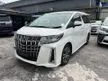 Recon 2019 Toyota Alphard 2.5 SC PILOT SEATS ** SUNROOF / 3 EYE LED / ALPINE DVD PLAYER / EXCELLENT CONDITION ** FREE 5 YEAR WARRANTY ** GRAB IT NOW **