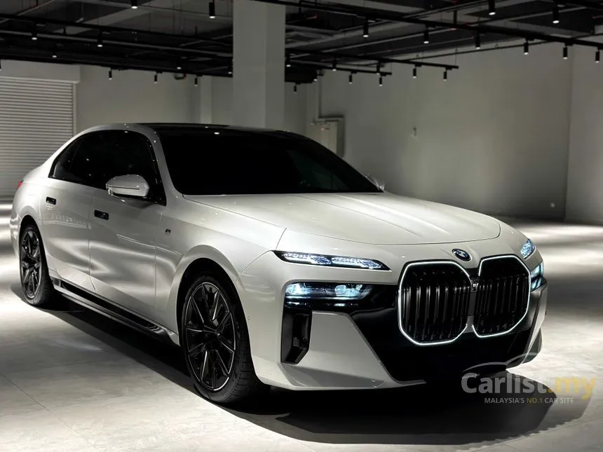 2025 BMW i7 xDrive60 M Sport Sedan