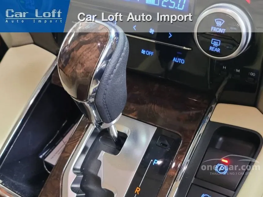 2018 Toyota Alphard HV Van