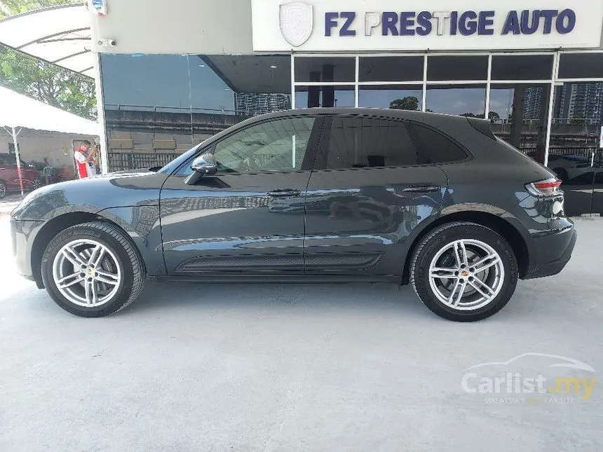 2022 Porsche Macan SUV