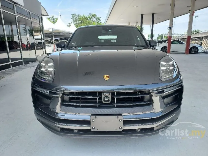 2022 Porsche Macan SUV