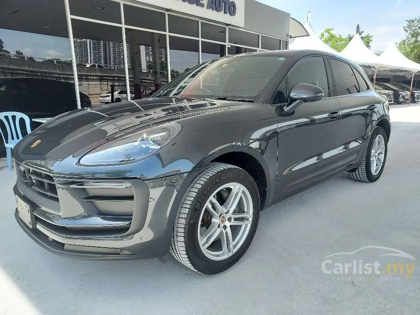 2022 Porsche Macan SUV