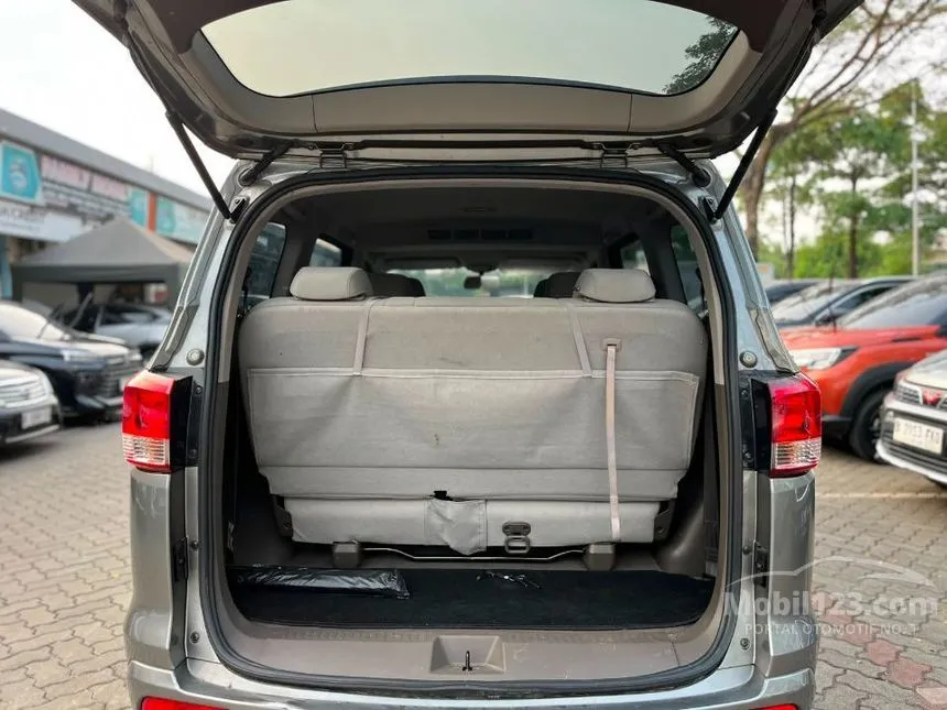 2023 Wuling Confero DB MPV
