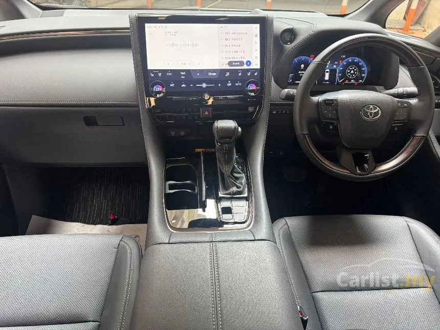 2023 Toyota Alphard Z MPV