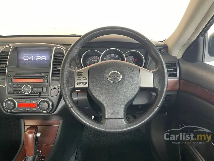 2013 Nissan Sylphy XL Comfort Sedan